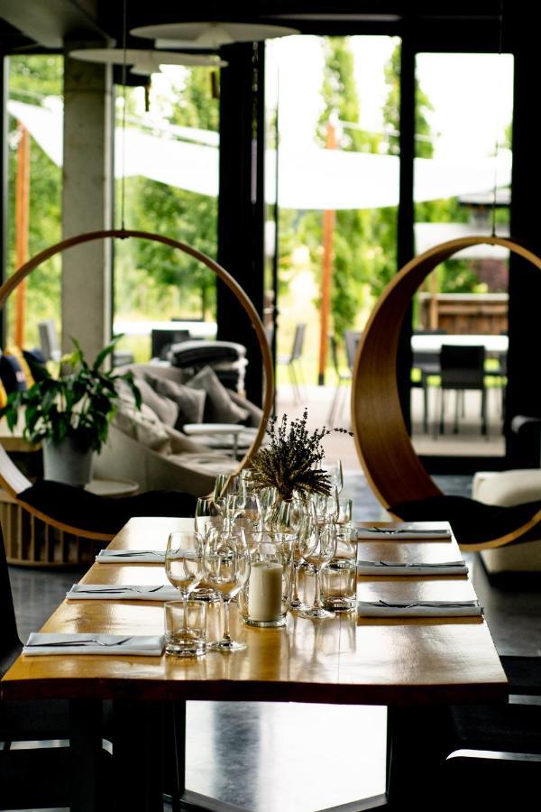 Karma House Goscienczyce Bed & Breakfast Grojec  Luaran gambar