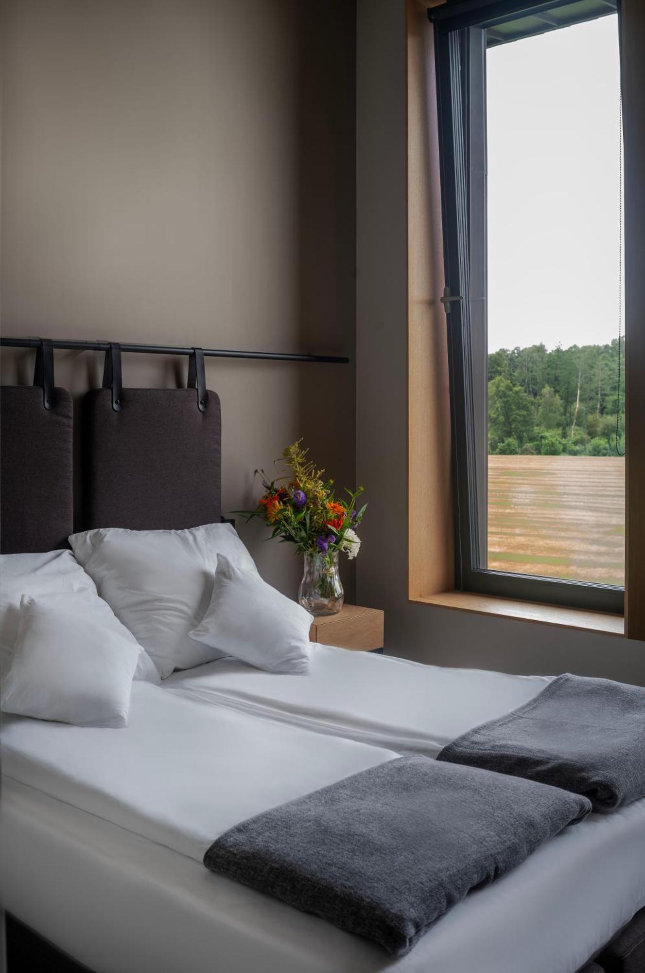 Karma House Goscienczyce Bed & Breakfast Grojec  Luaran gambar