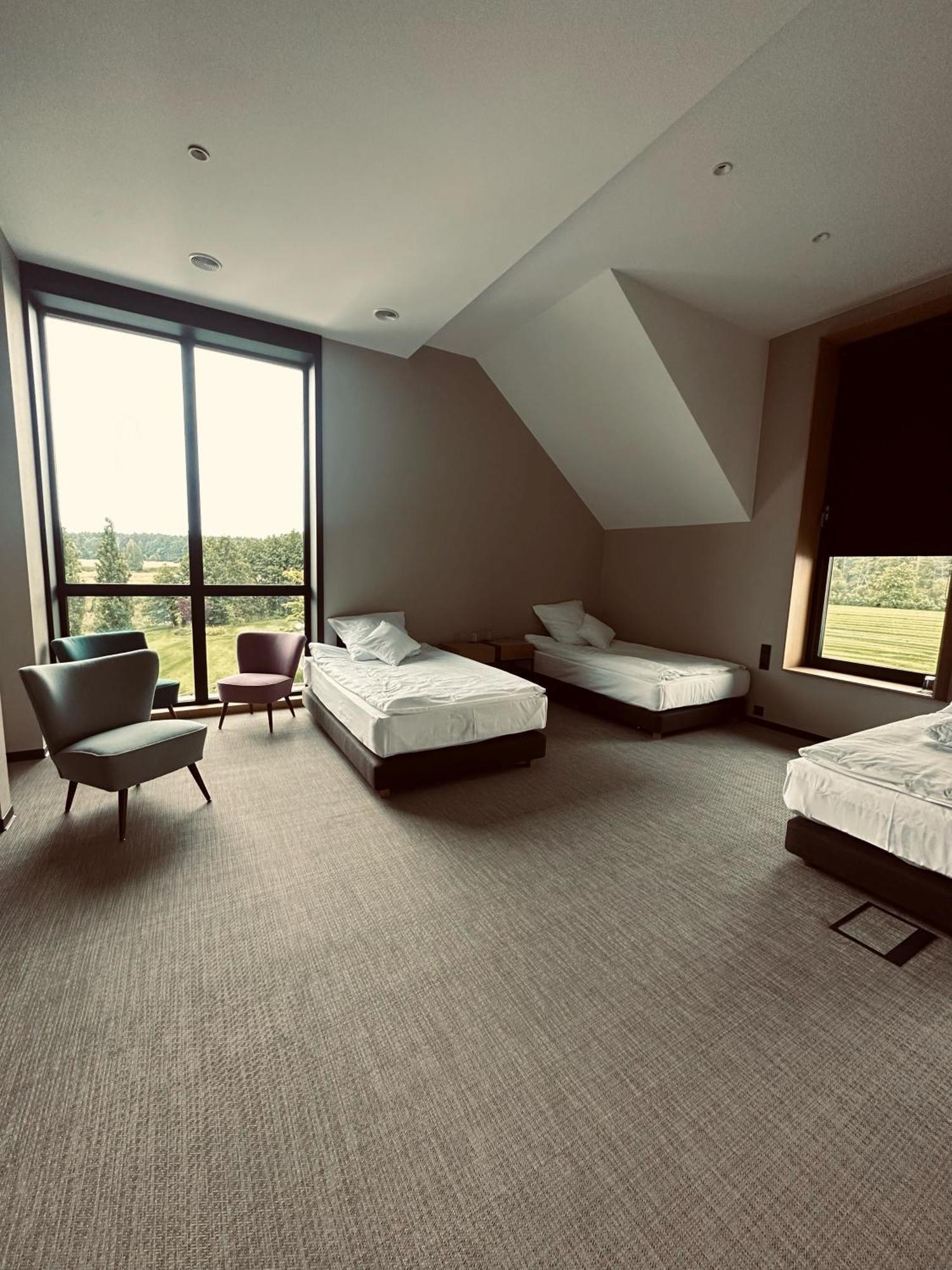 Karma House Goscienczyce Bed & Breakfast Grojec  Luaran gambar