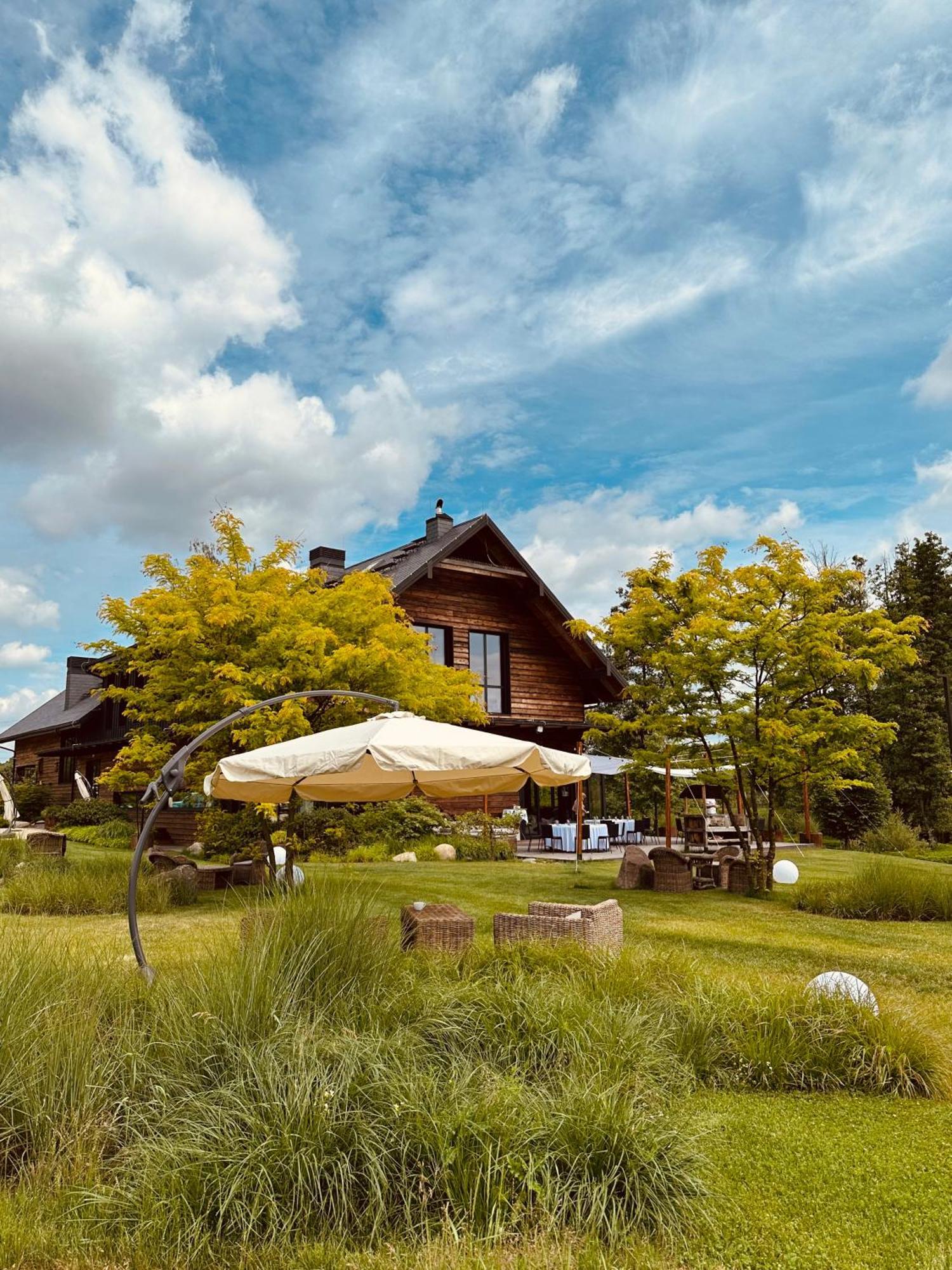 Karma House Goscienczyce Bed & Breakfast Grojec  Luaran gambar