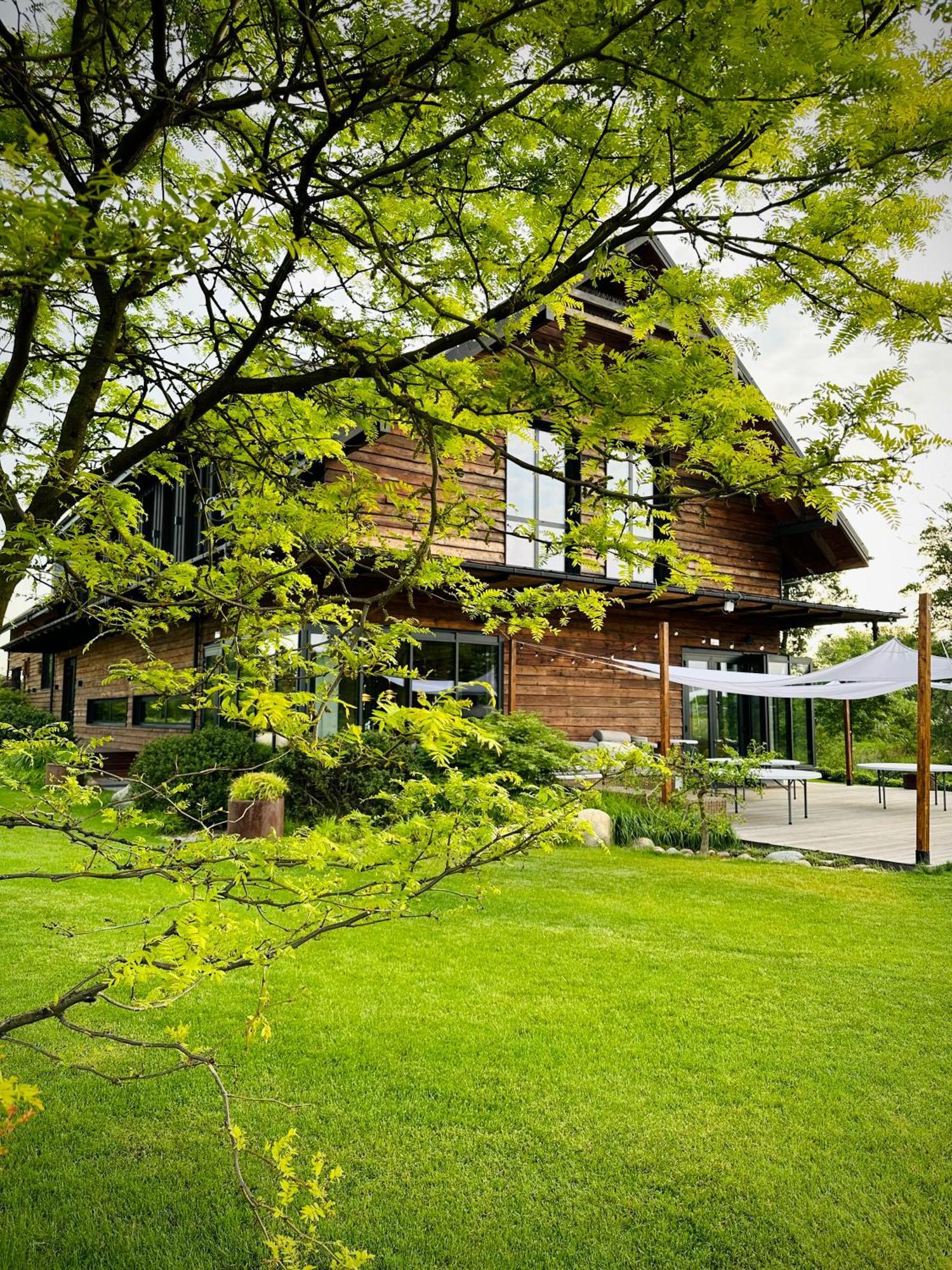 Karma House Goscienczyce Bed & Breakfast Grojec  Luaran gambar